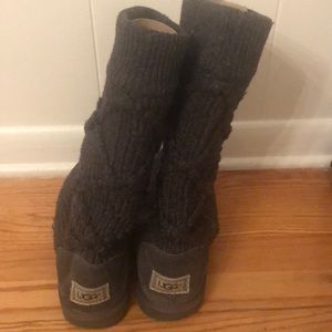 Uggs sweater lattice size 8